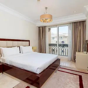 royal-club-by-rvhr-grandeur-residence-crescent-palm-jumeirah.dubaihotelsoffers.com/